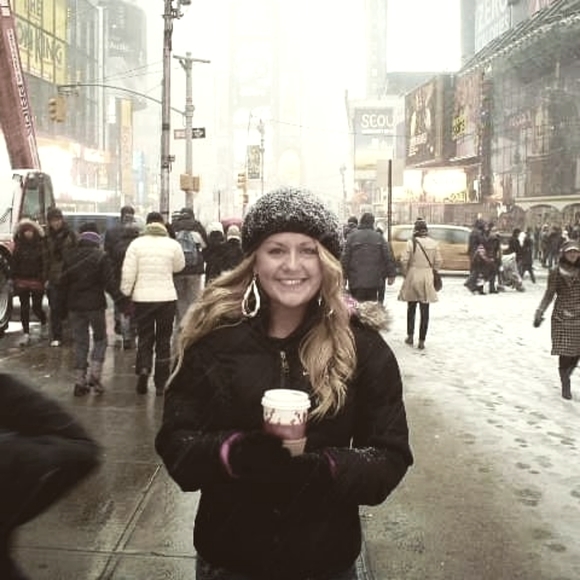 Meet your Posher, Sera - Picture 1 of 1